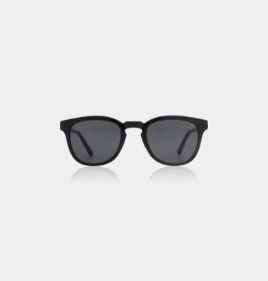 A Kjærbede Bate Sunglasses In Black