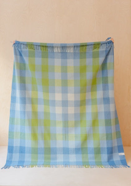 TBCo Recycled Wool Blanket In Blue Gradient Gingham