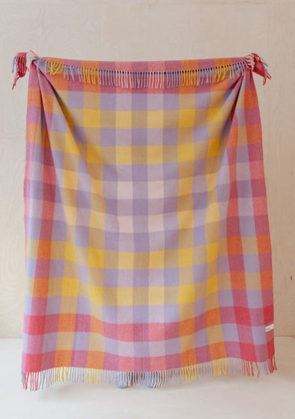 tbco-recycled-wool-blanket-in-lilac-gradient-gingham