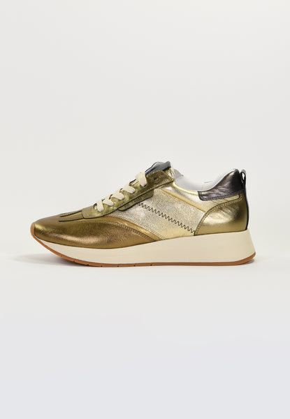 Emilie Karston Bonnie Sneakers In Gold
