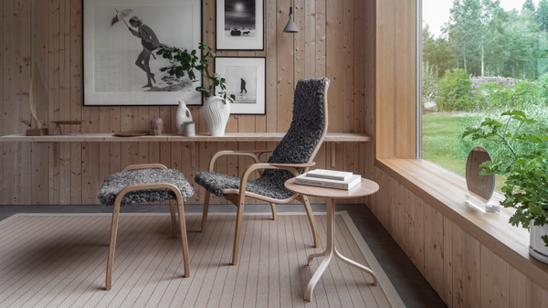 swedese-lamino-easy-chair-oak-oiled-sheepskin