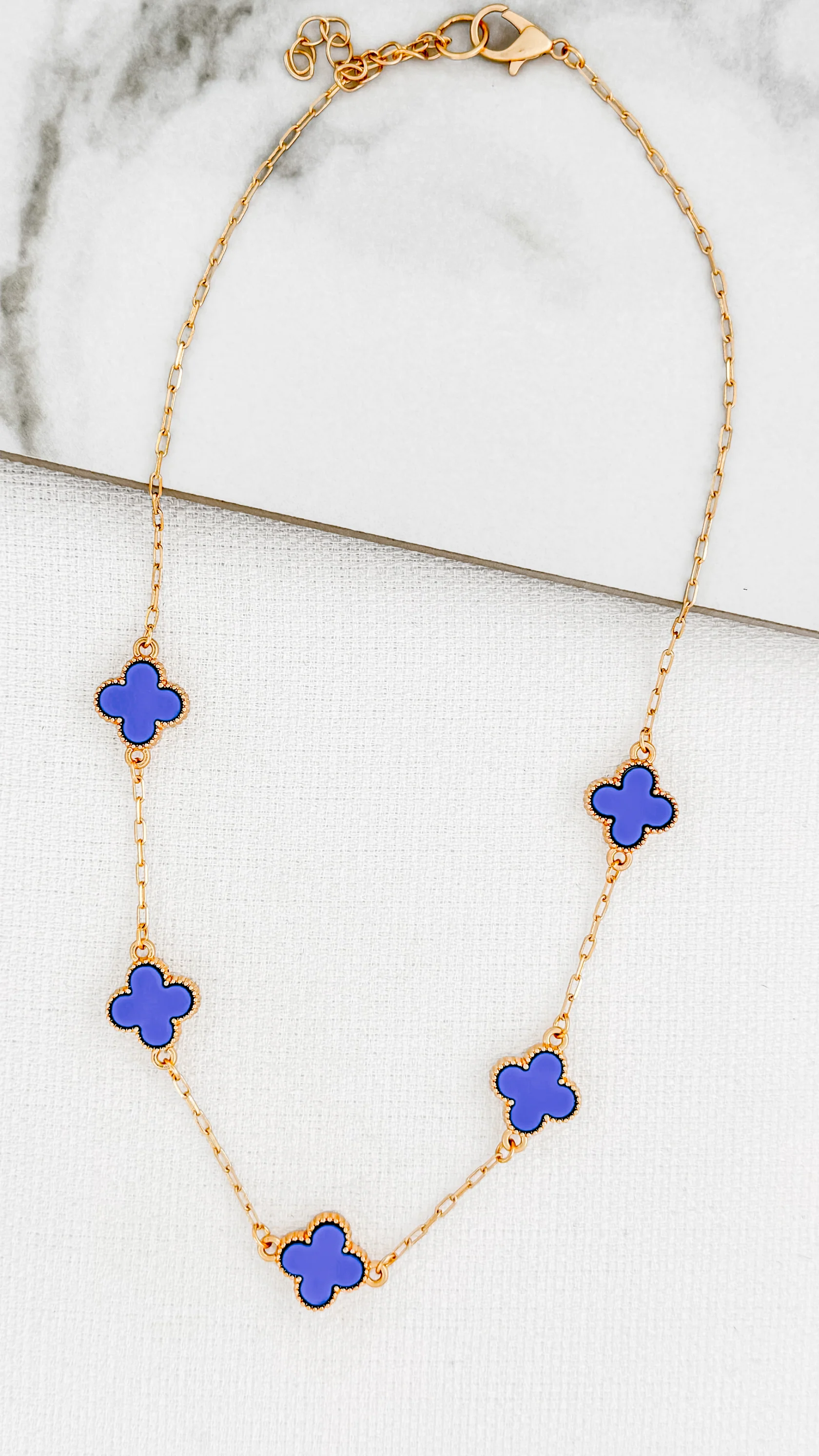 Envy Short Gold Necklace with 5 Blue Fleurs