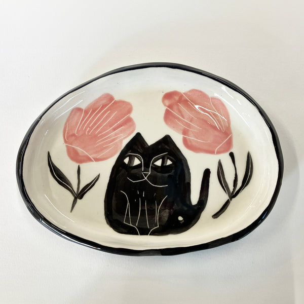 Anna Soba Trinket Dish With Chunky Cat And Two Flowers