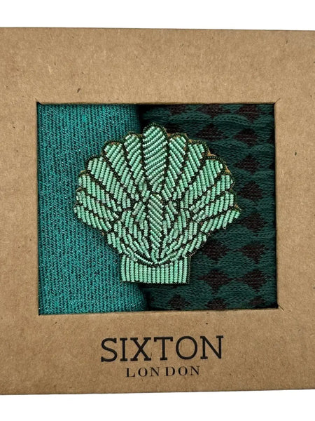 SIXTON LONDON : Turquoise Mix Duo Sock Box With Mint Shell Brooch