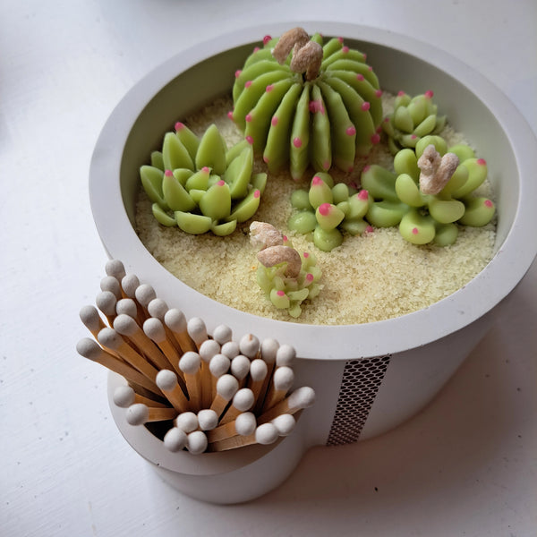 house of resin Succulent Candle - Grey