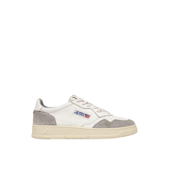 Autry MEDALIST LOW SNEAKERS IN WHITE GOATSKIN AND GRAY SUEDE