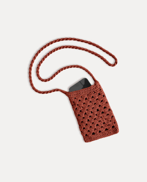 yerse-crochet-phone-holder-brown