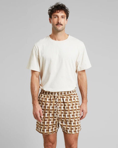dedicated-essingen-shorts-brown-square-weave