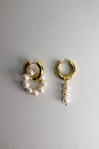 Sun and Day Sun Mismatch Pearl Drop Gold Earrings