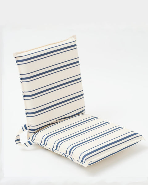 sunnylife-lean-back-beach-chair-coastal-blue