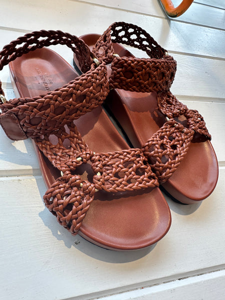 Petite Mendigote - Leather Plaited Sandals