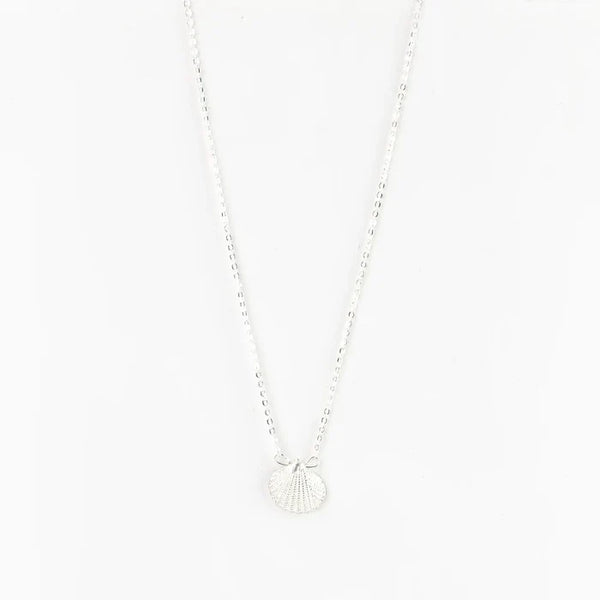 Pineapple Island Asri Seashell Necklace