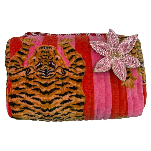 SIXTON LONDON Madagascar Make-up Bag In Pink With An Insect Brooch - Medium