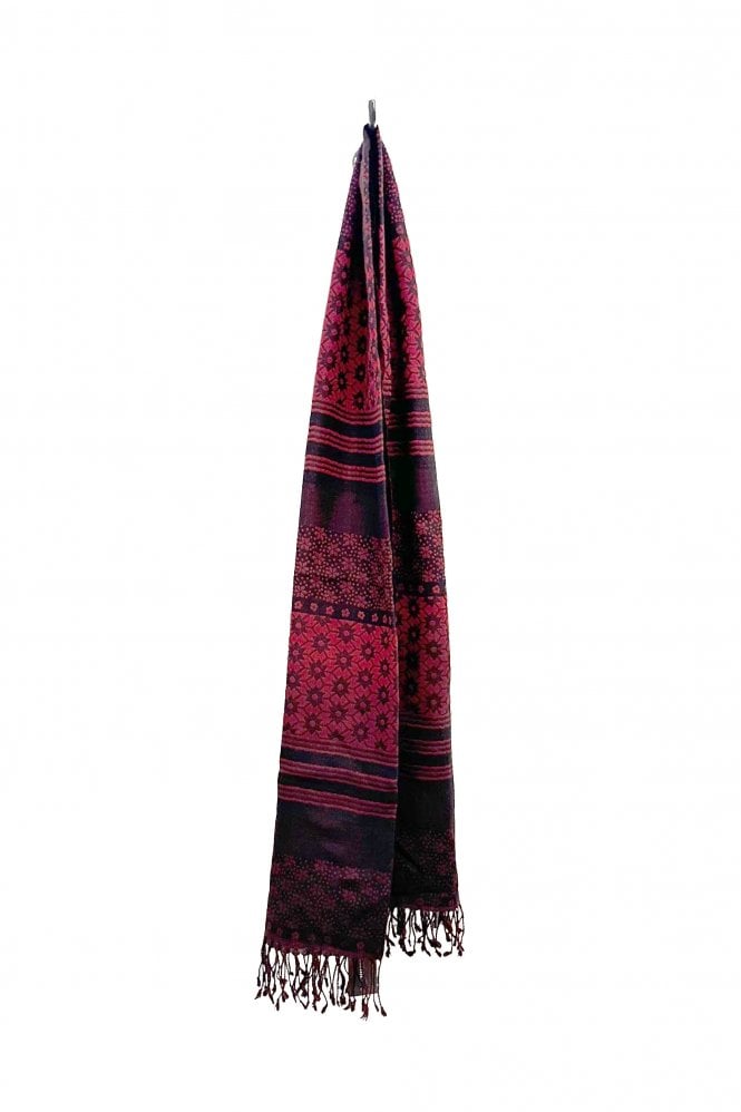 elemente-clemente-dip-dye-patchwork-scarf-in-red