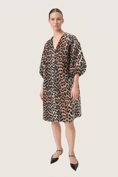 Soaked in Luxury  Chiba Eteri Dress In Leopard Pattern