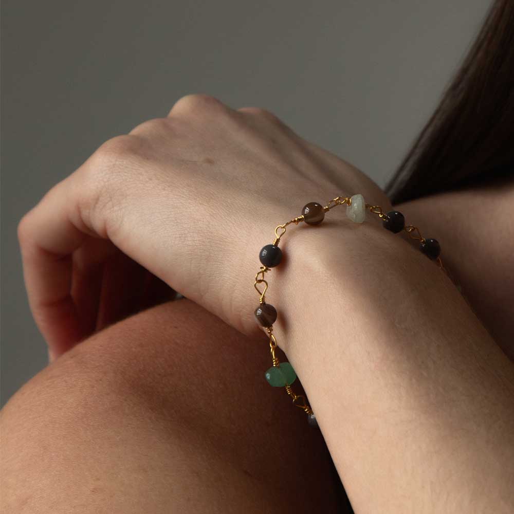 A Weathered Penny  Gold Plated Green Aventurine and Agate Bracelet