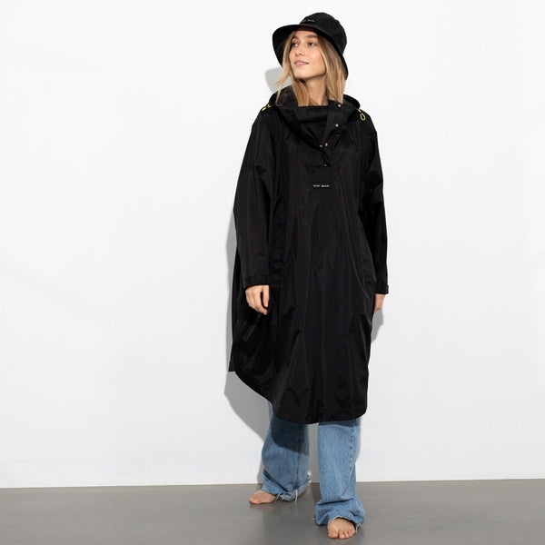 Vivi Mari Black Solid Raincoat