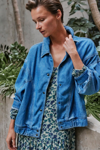 Indi & Cold Washed Effect Denim Jacket