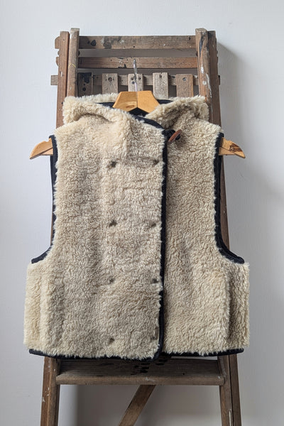 Leon & Harper Vilhelm Ecru Faux-fur Hooded Gilet