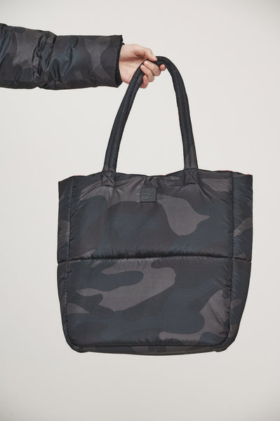 Rino and Pelle Bien Padded Shopping Bag - Dark Green Camo