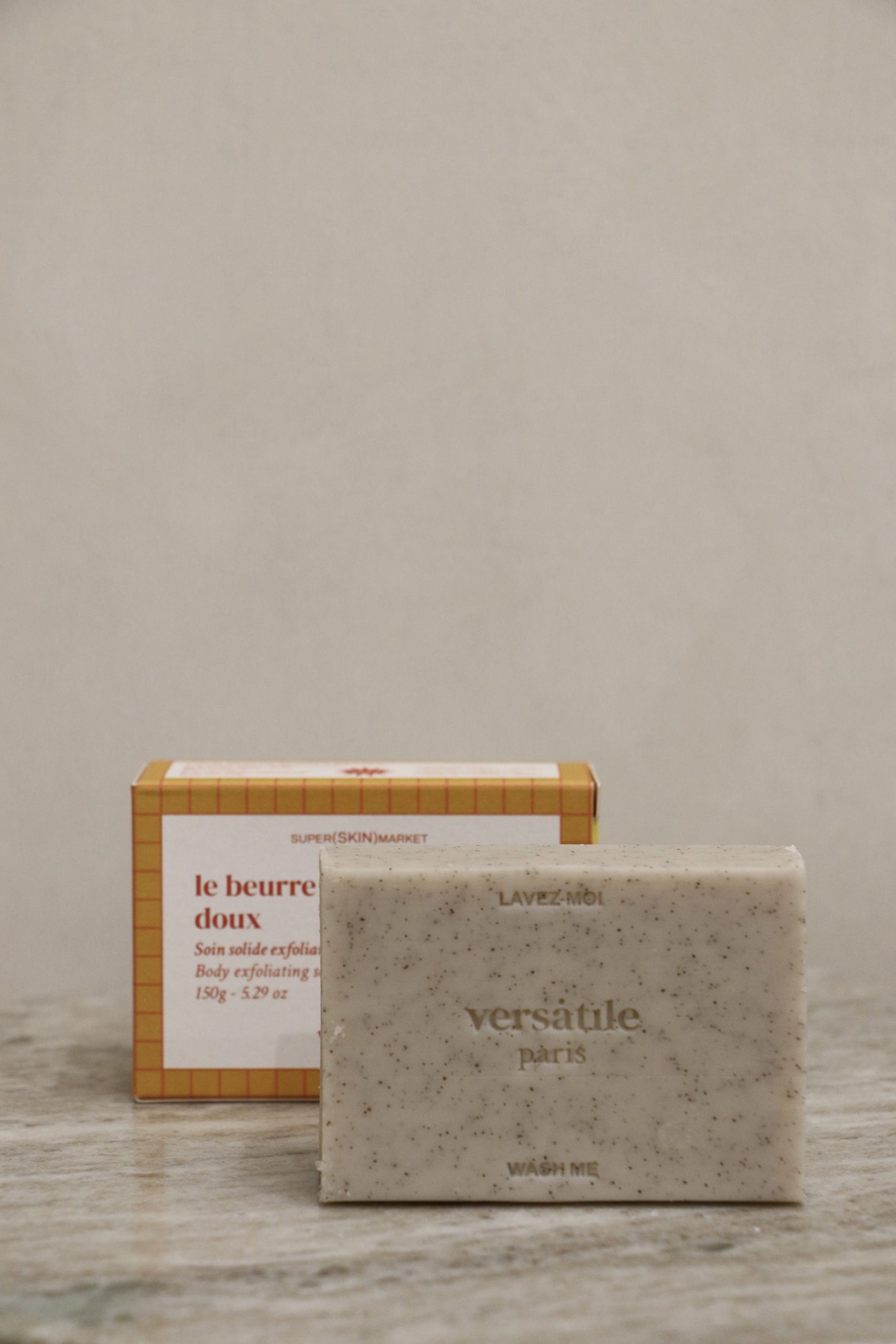 VERSATILE PARIS  Le Beurre Doux Cleansing and Exfoliating Solid Bar