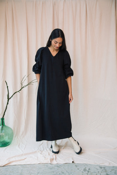 Beaumont Organic Sora Organic Cotton Jersey and Poplin Dress In Black