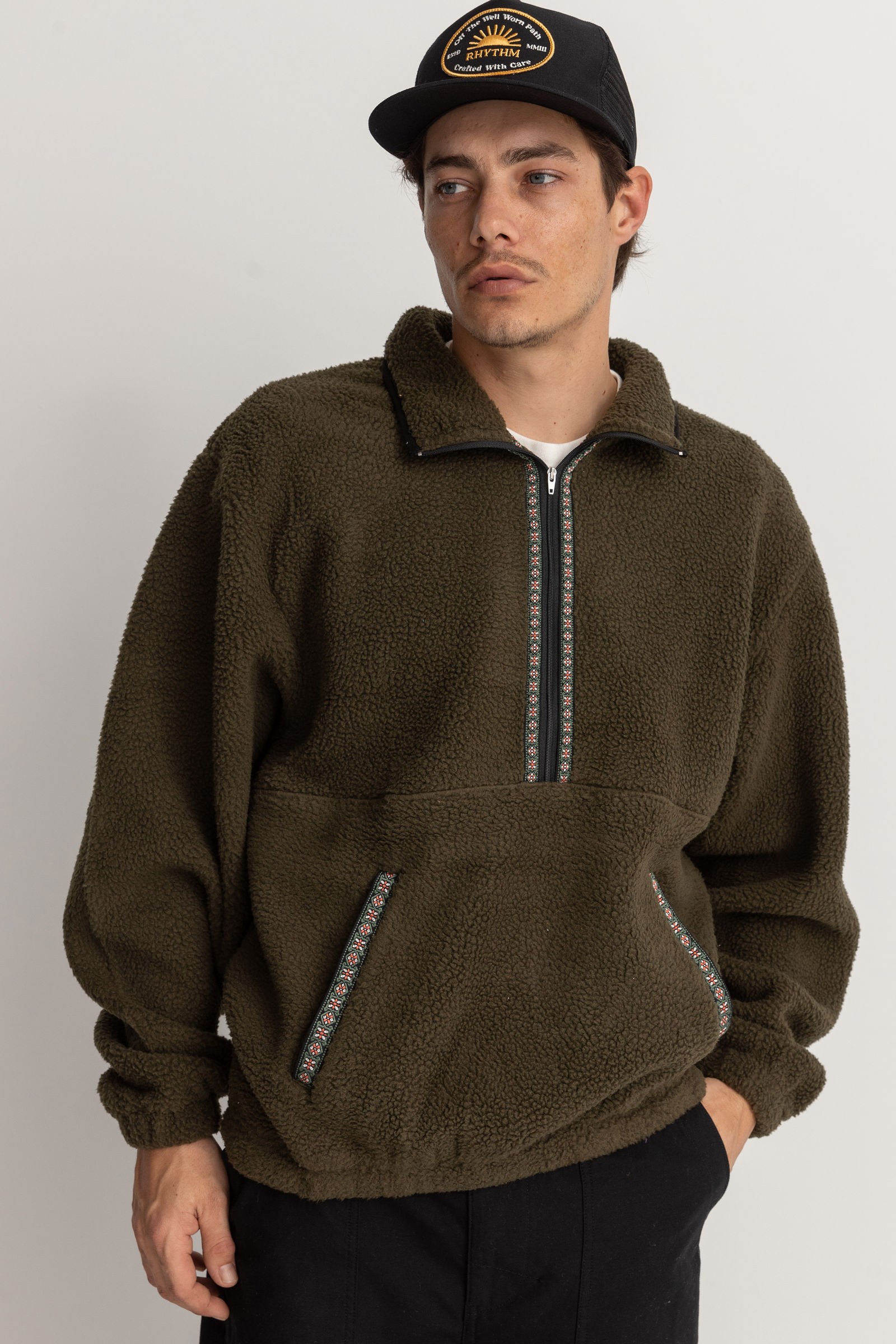 Rhythm. Pull Sherpa Vert Olive