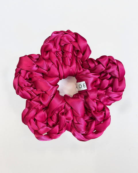 Isla De Gar Flower Scrunchie In Hot Pink