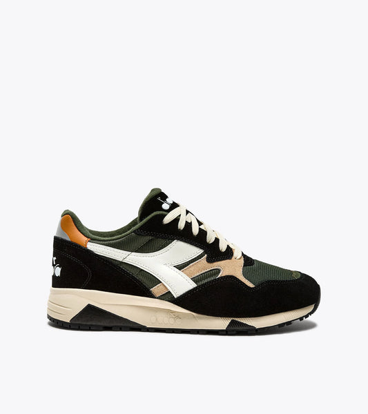 Diadora N902/ Kombu Green/black