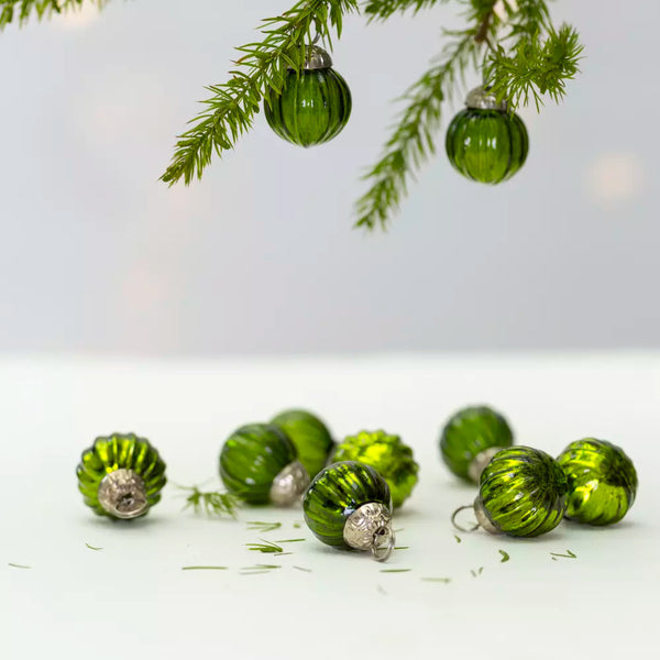 Grand Illusions Mini Green Baubles Bag Of 10