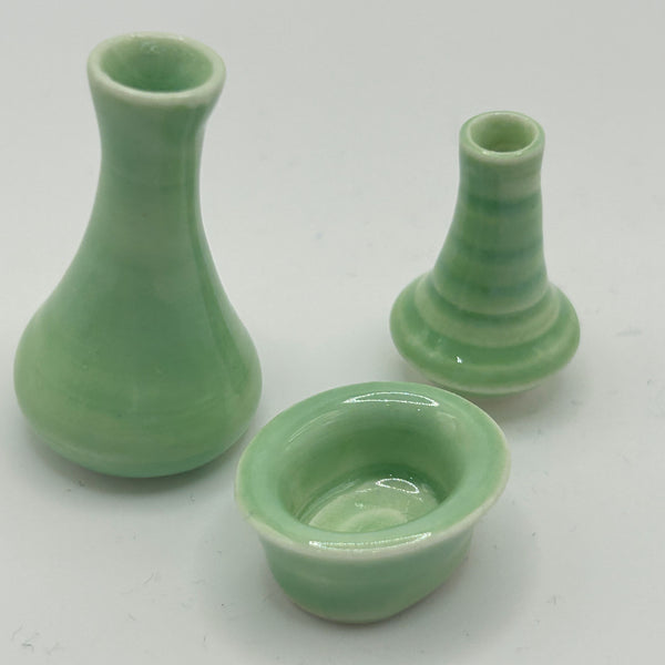 Lottie Mutton Ceramics Teeny Tiny Hand Thrown Pots / Mint