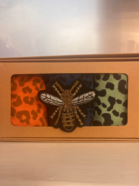 SIXTON LONDON Leopard Luxe Box of 3 Socks With Bumble Bee Pin