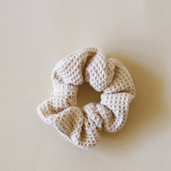 Chickidee Organic Lifestyle Oat Large Waffle Scrunchie