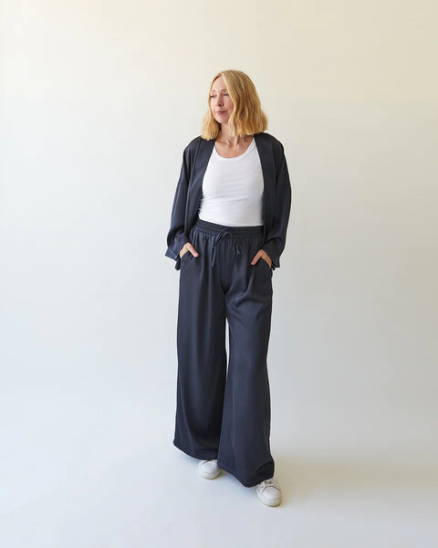 Chalk Thea Pant - Gun Metal