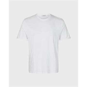 Minimum T-shirts In White