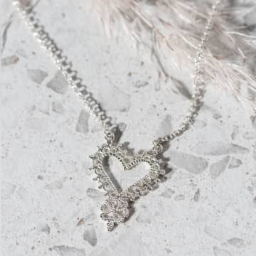 Zoe And Morgan Silver Heart Necklace In Metallic