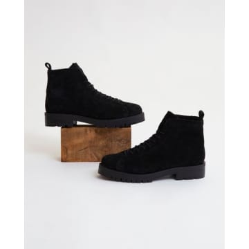 Beaumont Organic Aw22 Siena Derby Boot In Black Suede