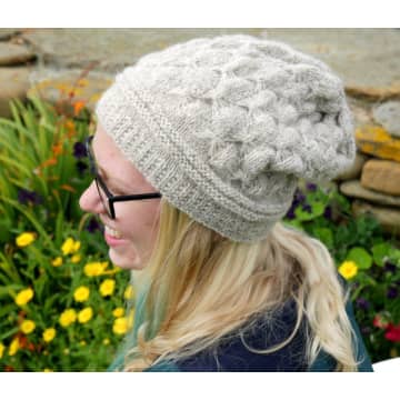 Isle Of Auskerry Butterfly Beanie Kit In Grey