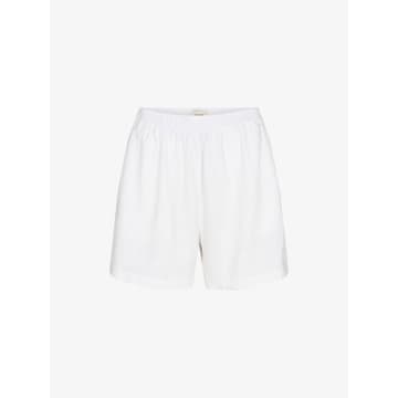 Levete Room Naja 8 Linen Shorts In White