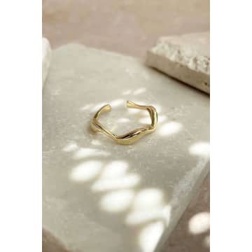 Formation Molten Ring In Gold