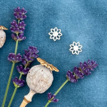 The Old Farmhouse Jewellery Silver Flower Stud Earrings In Metallic