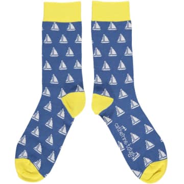 Catherine Tough Men's Sailboat Organic Cotton Ankle Socks- Navy/ Yellow In Blue