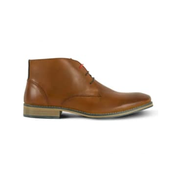 Front Logan Leather Chukka Boots In Neutrals