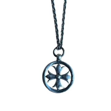 Collardmanson Lund Cross Necklace In Metallic