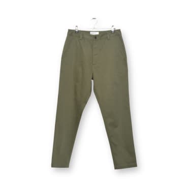 Universal Works Military Chino Twill Light Olive 00120 In Green