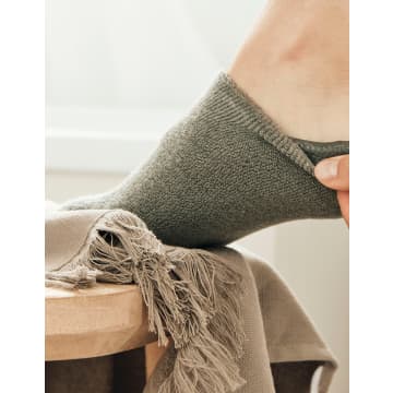 Meraki Lavender Moisturising Socks With Vitamin E In Grey