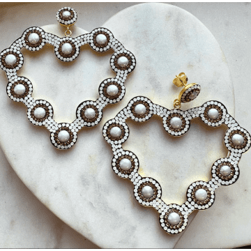 Soru Baroque Pearl Love Heart Earrings