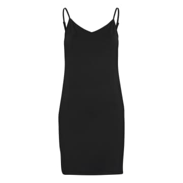 B.young Black Underdress