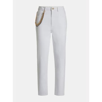 Guess Mom High Rise Tapered Fit Jeans With Chain Detail In White