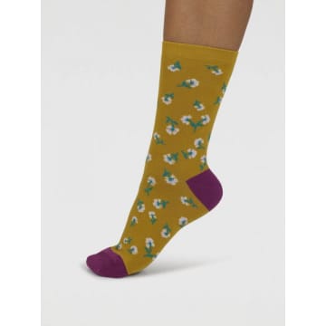 Thought Spw880 Mapel Floral Bamboo Socks In Lichen Green